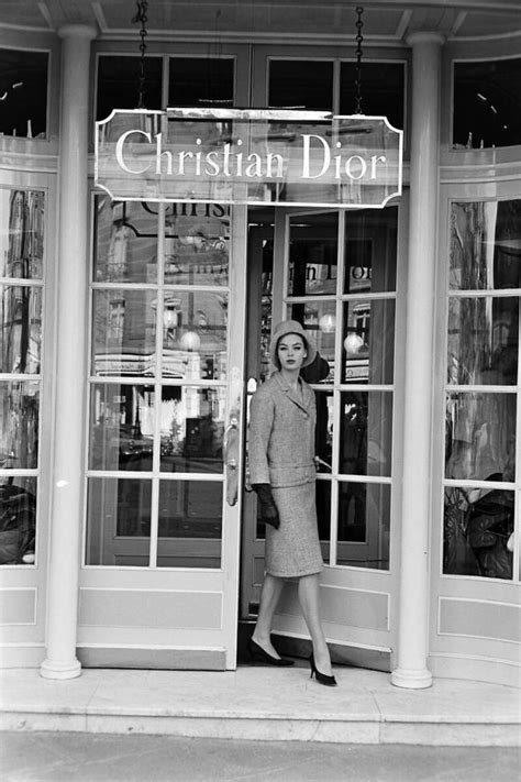 christian dior reproductions.